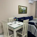 Prendi\'S Apartment In Golem Beach