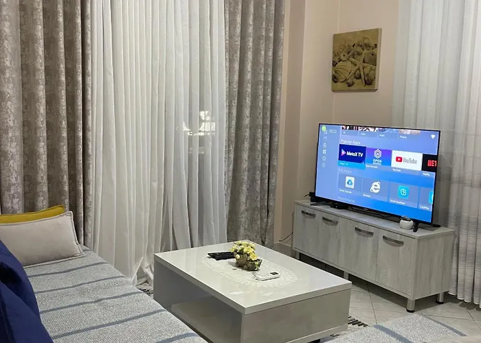 Prendi\'S Apartment In Golem Beach