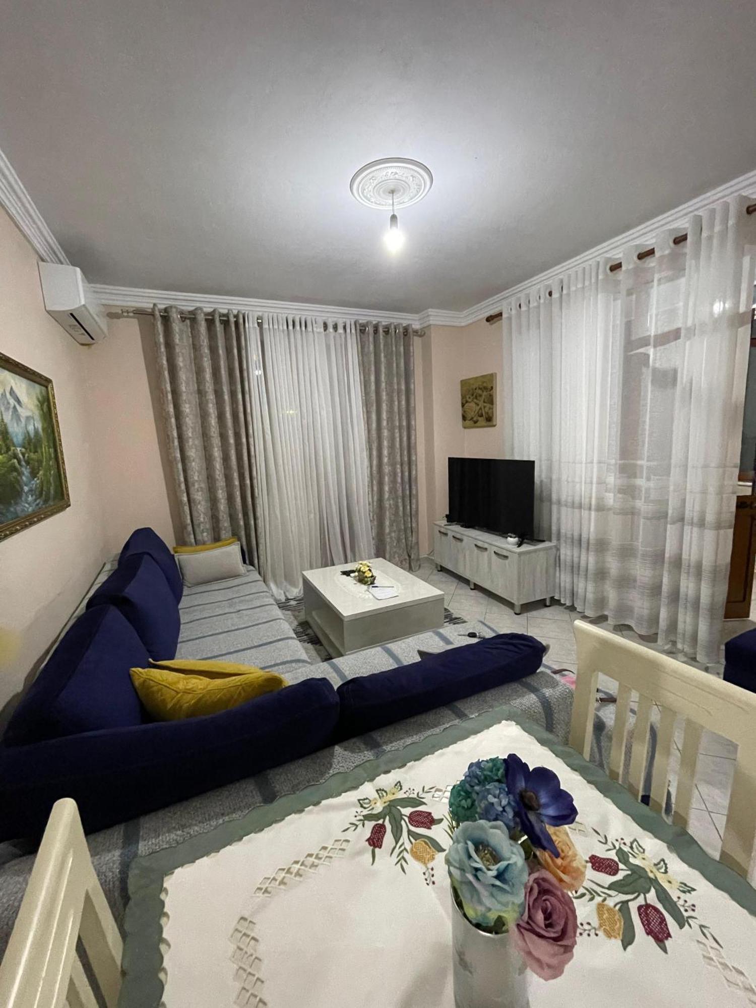 Prendi's In Apartamento Golem (Tirana)