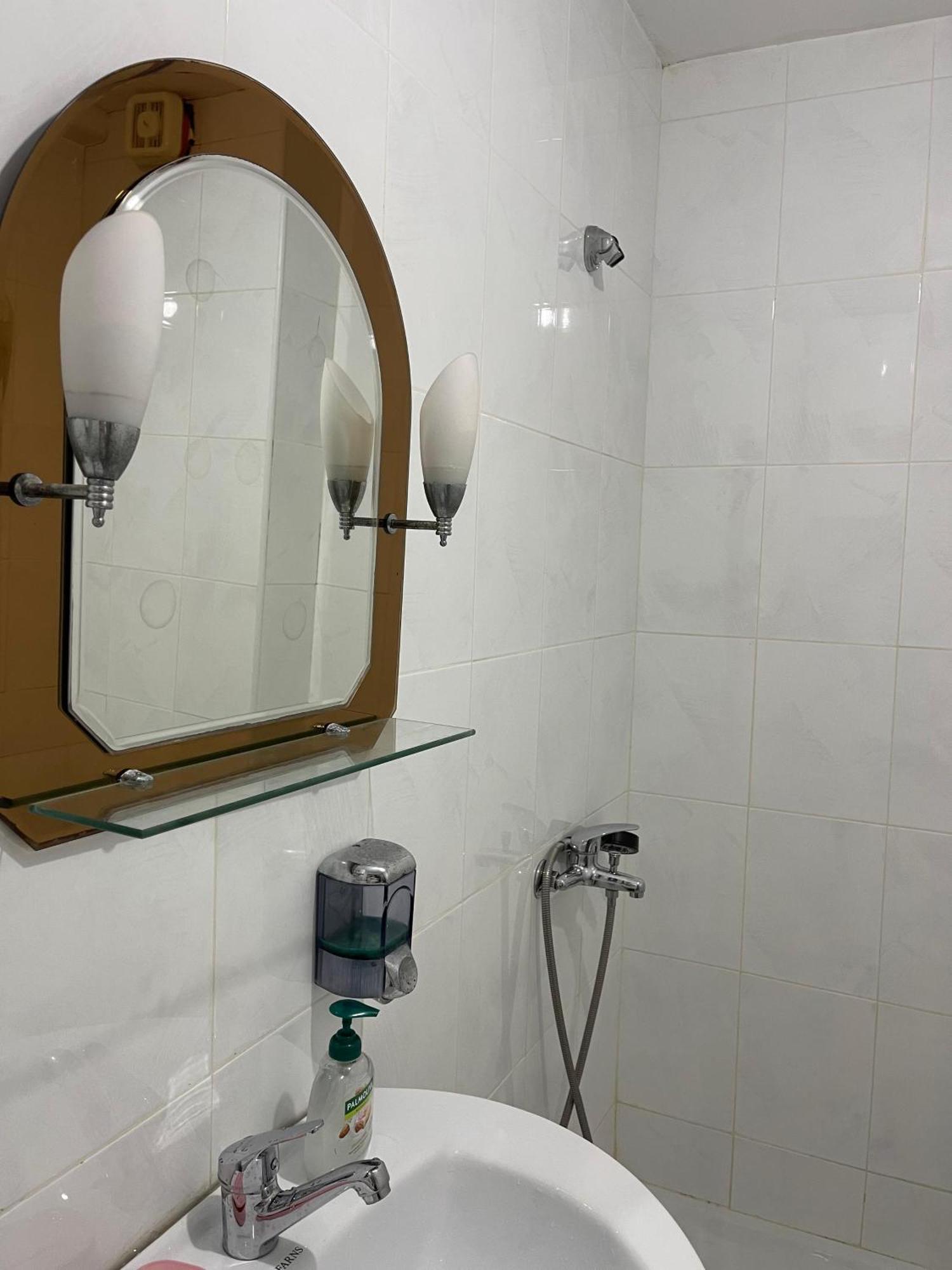 Leilighet Prendi's In Golem (Tirana)